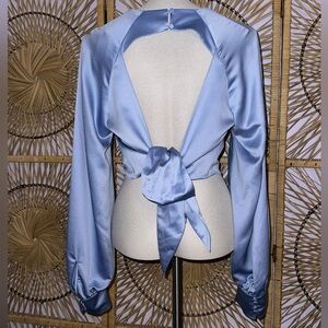 Icone Simons Light Blue Satin Open-Back Tie Blouse L